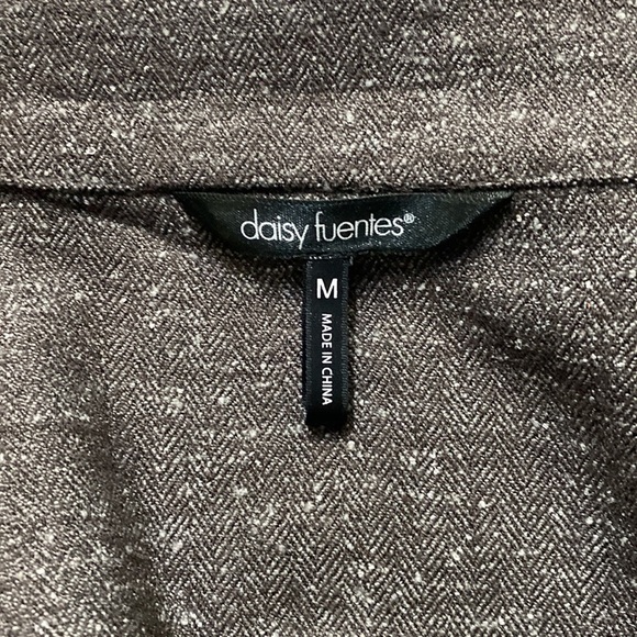 Daisy Fuentes Marled Cape Faux Suede Trim & Belt - Picture 5 of 7